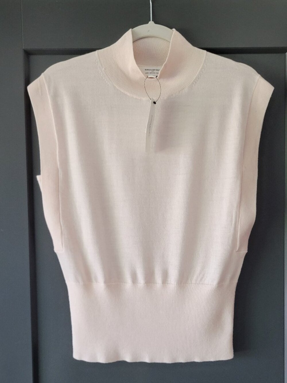 Banana Republic pale pink mock-neck sleeveless knit top 100% merino wool NWT - Picture 2 of 9